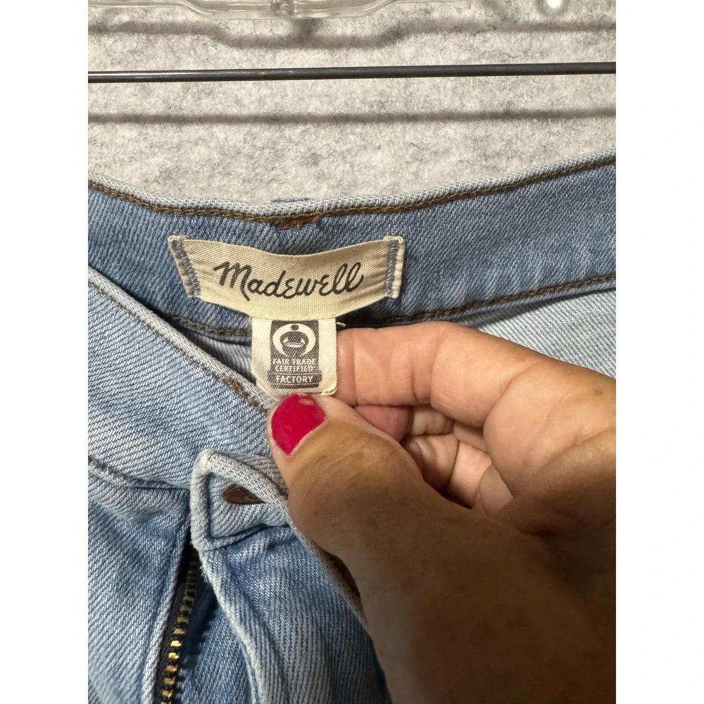 Madewell Womens Size 11 Capri Raw Hem Light Blue Distressed Worn Pants